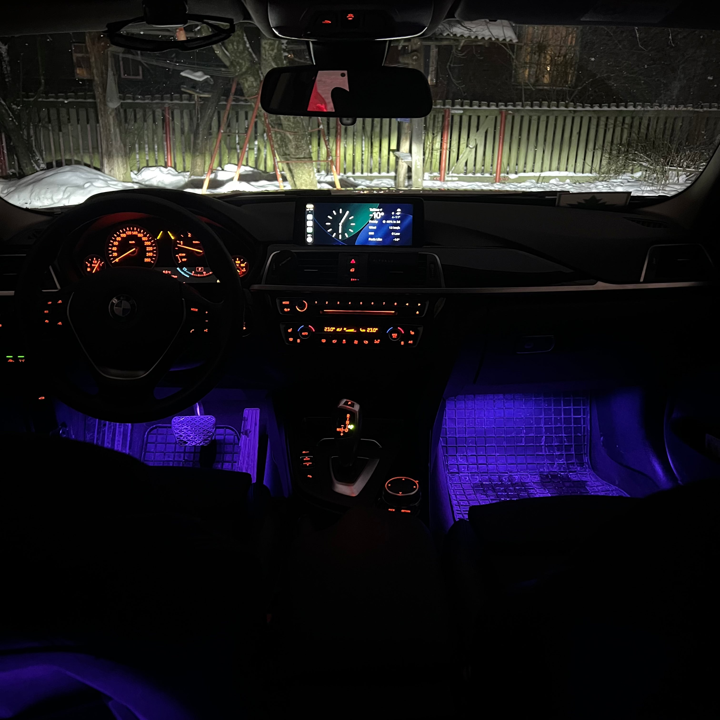 Autosära Nutikas LED-sisevalgustuse komplekt